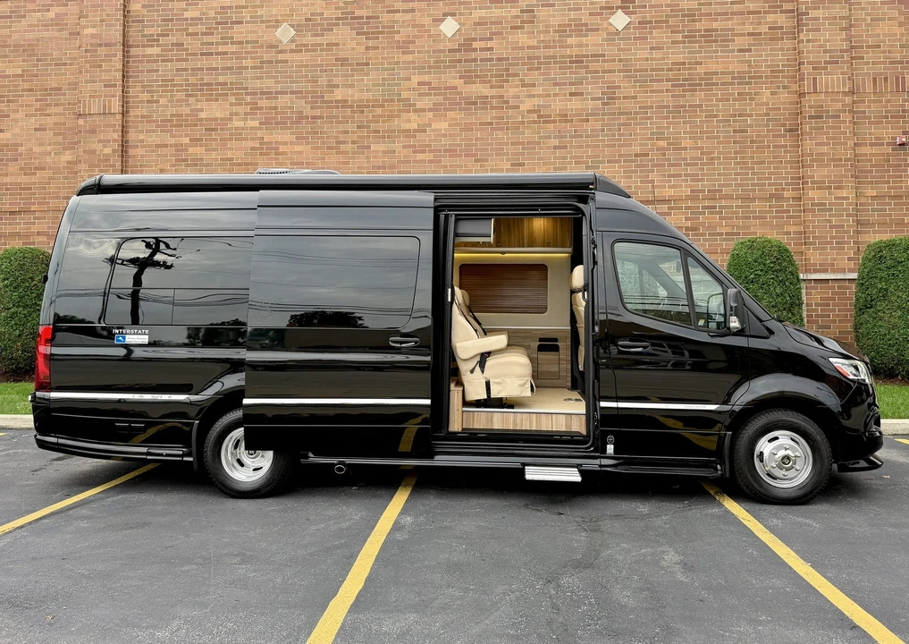 2021 Airstream - Image 26 of 31