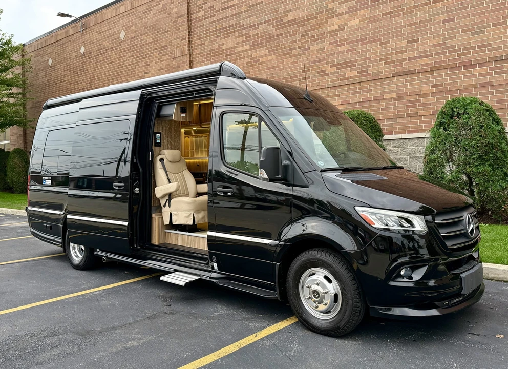 2021 Airstream - Image 27 of 31