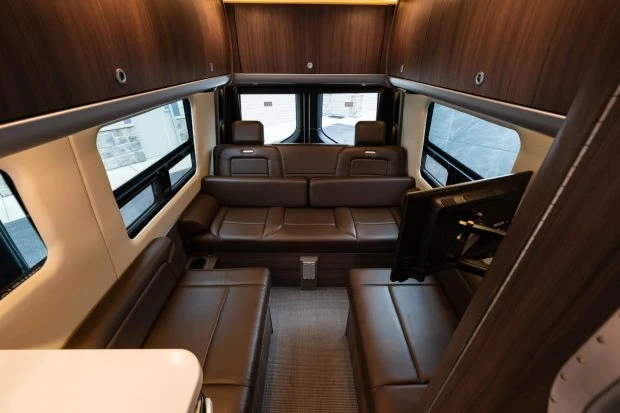 2021 Airstream - Image 7 of 9