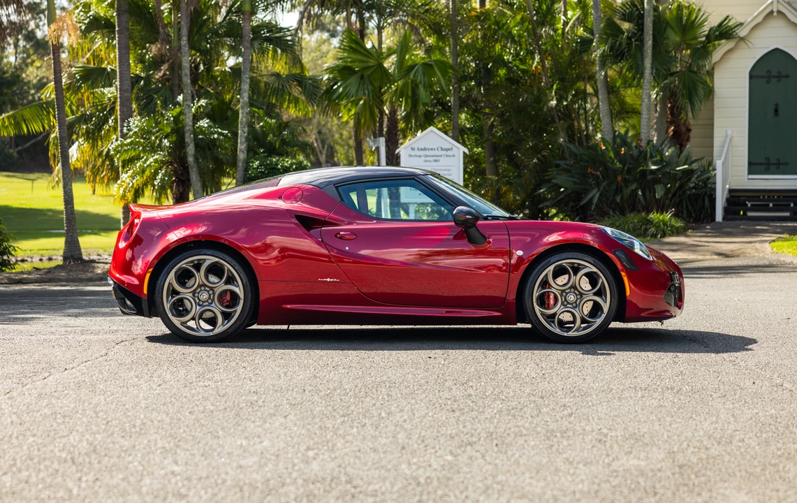 2021 Alfa Romeo 4C - Image 4 of 31