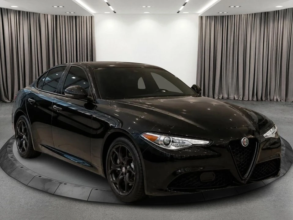 2021 Alfa Romeo Giulia - Image 7 of 20