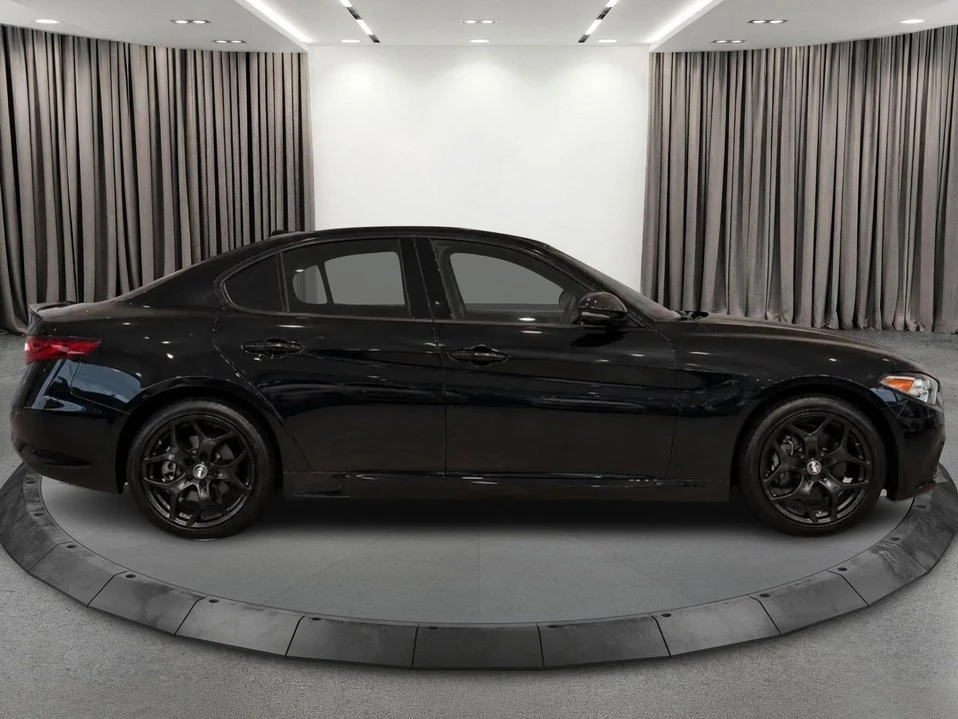 2021 Alfa Romeo Giulia - Image 6 of 20