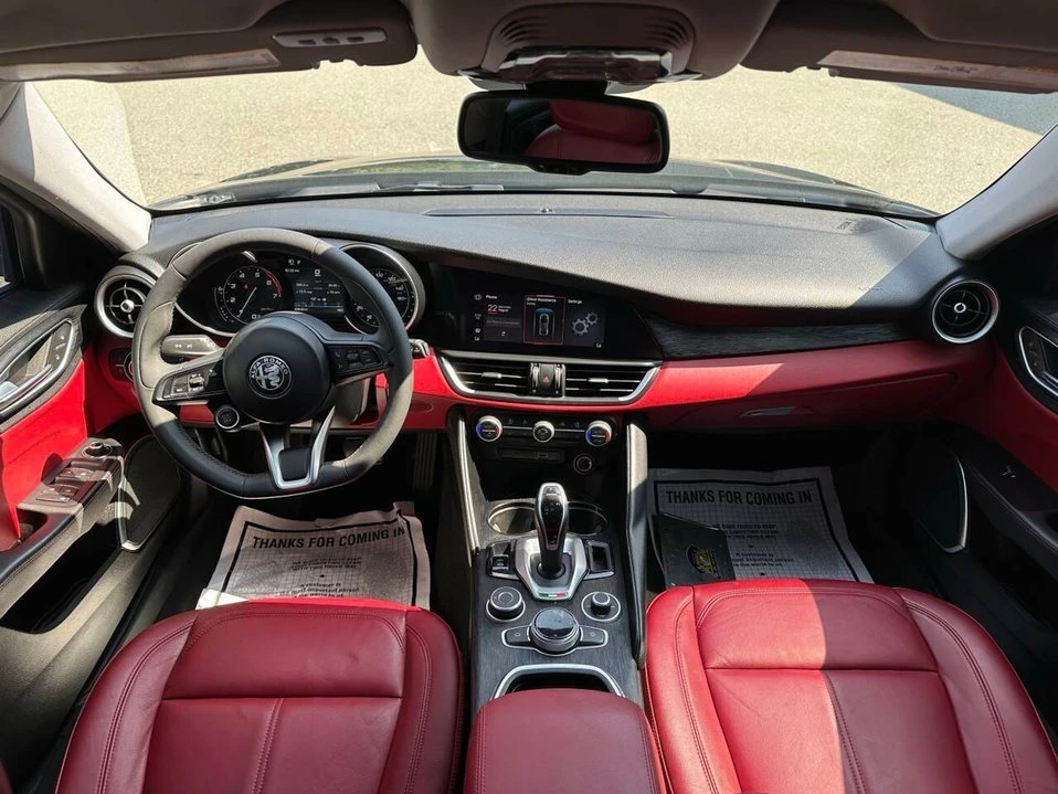 2021 Alfa Romeo Giulia - Image 18 of 20