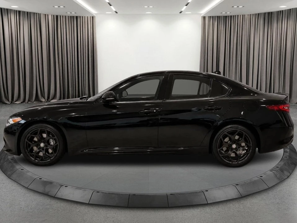 2021 Alfa Romeo Giulia - Image 2 of 20