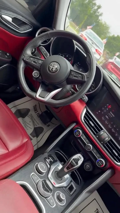 2021 Alfa Romeo Giulia - Image 12 of 12