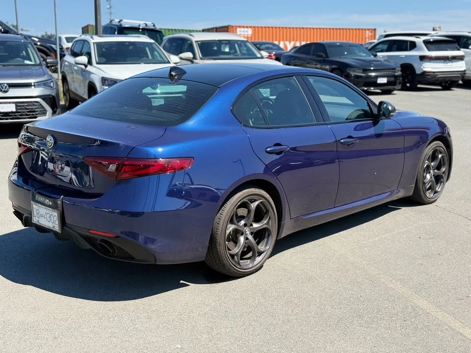 2021 Alfa Romeo Giulia - Image 4 of 21