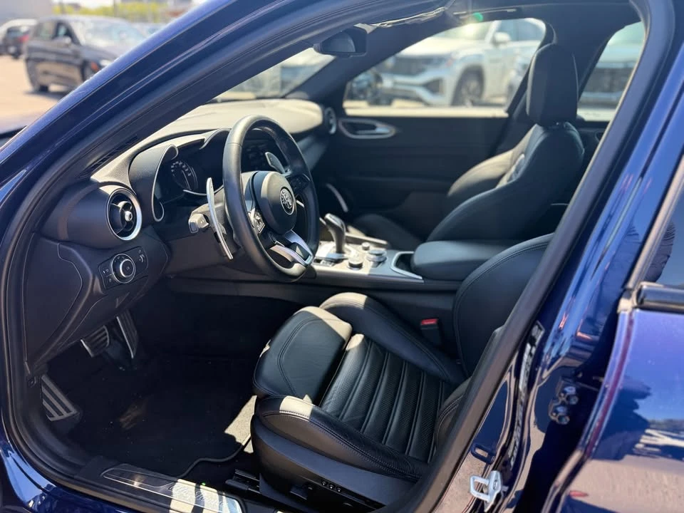 2021 Alfa Romeo Giulia - Image 11 of 21