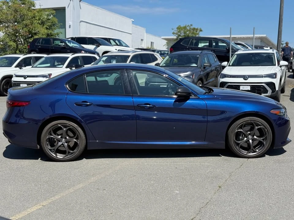 2021 Alfa Romeo Giulia - Image 7 of 21