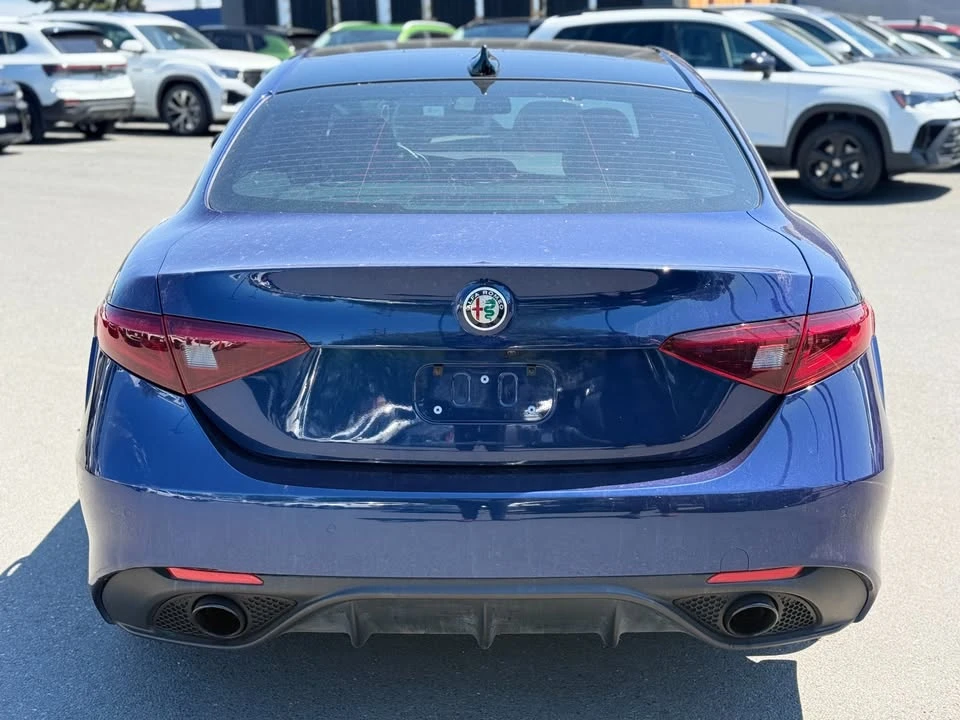 2021 Alfa Romeo Giulia - Image 8 of 21
