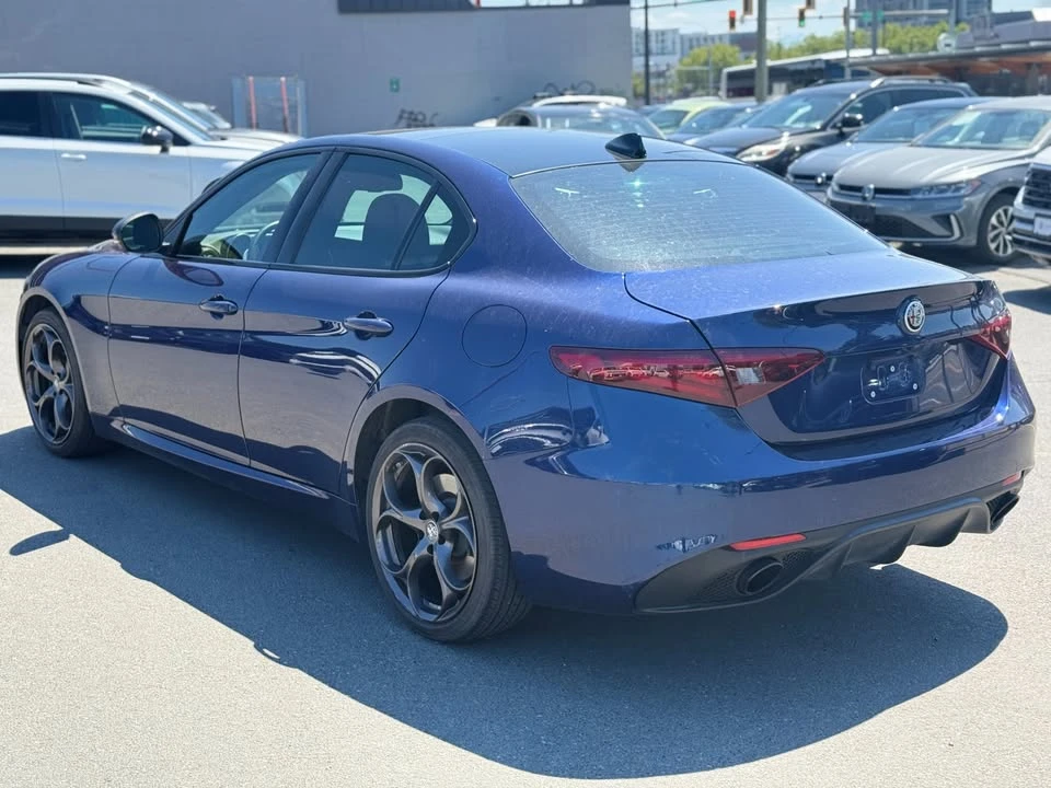 2021 Alfa Romeo Giulia - Image 5 of 21