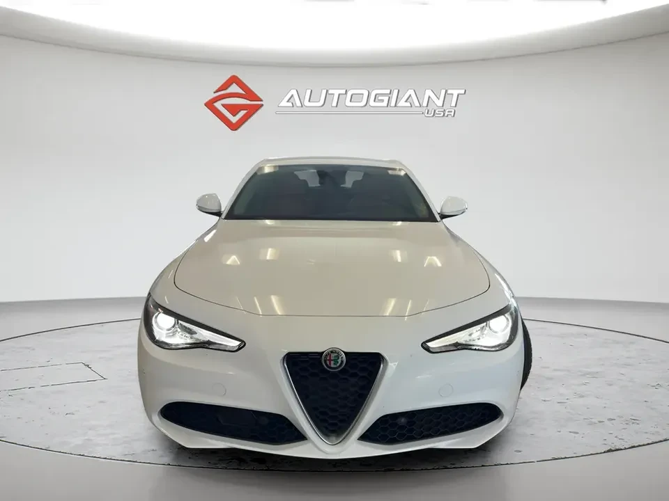 2021 Alfa Romeo Giulia - Image 8 of 8