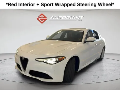 2021 Alfa Romeo Giulia Base