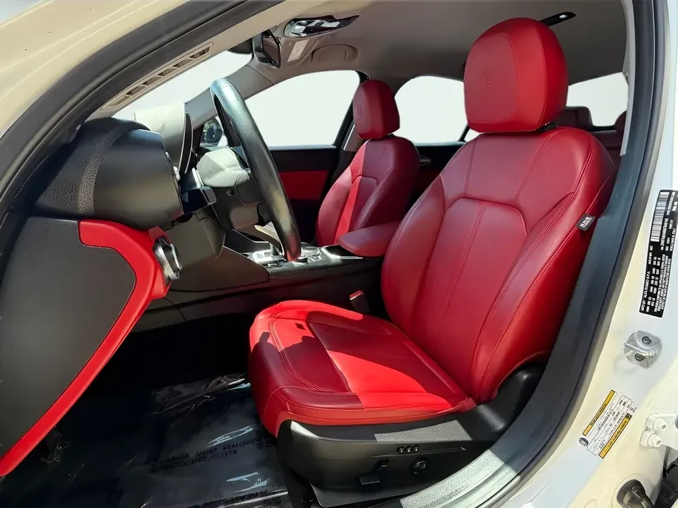 2021 Alfa Romeo Giulia - Image 16 of 20
