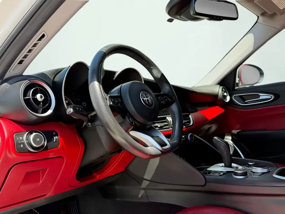 2021 Alfa Romeo Giulia - Image 2 of 20