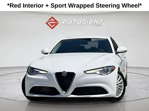 2021 Alfa Romeo Giulia Base