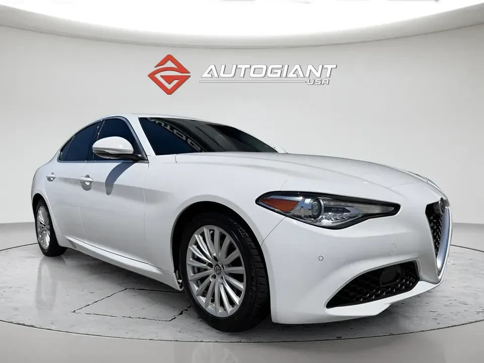 2021 Alfa Romeo Giulia - Image 12 of 20