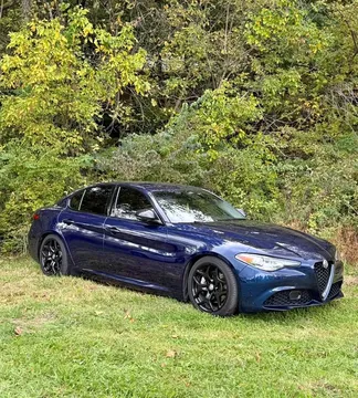 2021 Alfa Romeo Giulia Edizione Nero Sprint