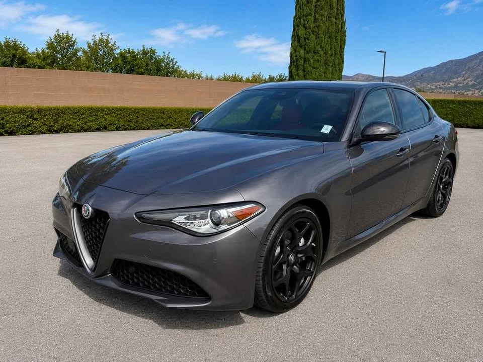 2021 Alfa Romeo Giulia - Image 3 of 20