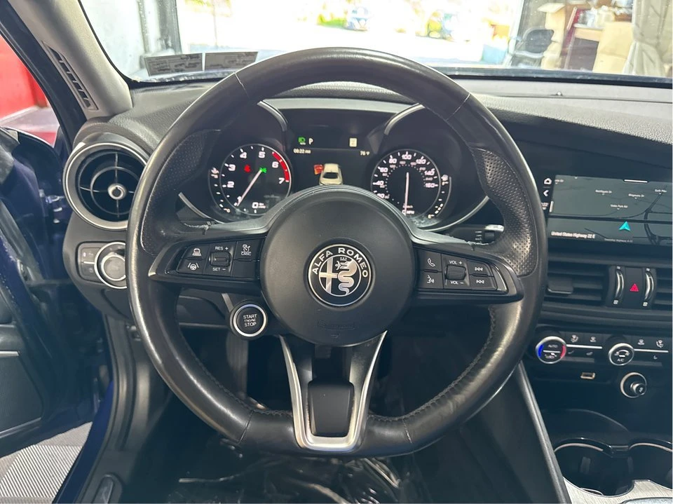 2021 Alfa Romeo Giulia - Image 17 of 20