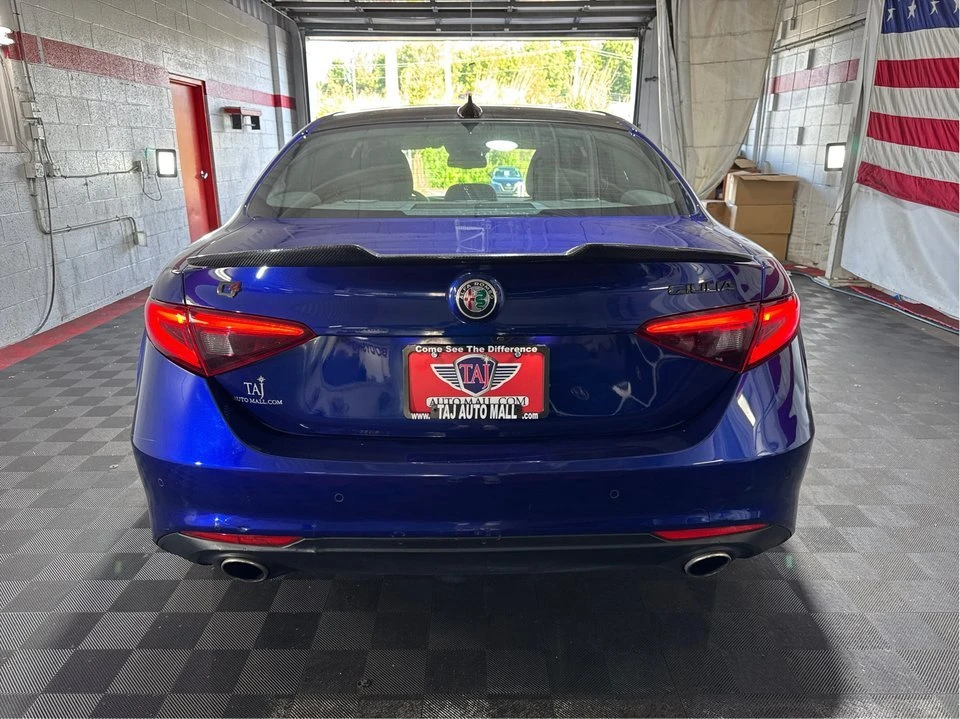 2021 Alfa Romeo Giulia - Image 6 of 20