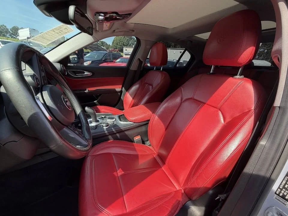 2021 Alfa Romeo Giulia - Image 13 of 20