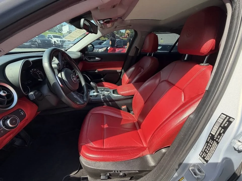 2021 Alfa Romeo Giulia - Image 14 of 20