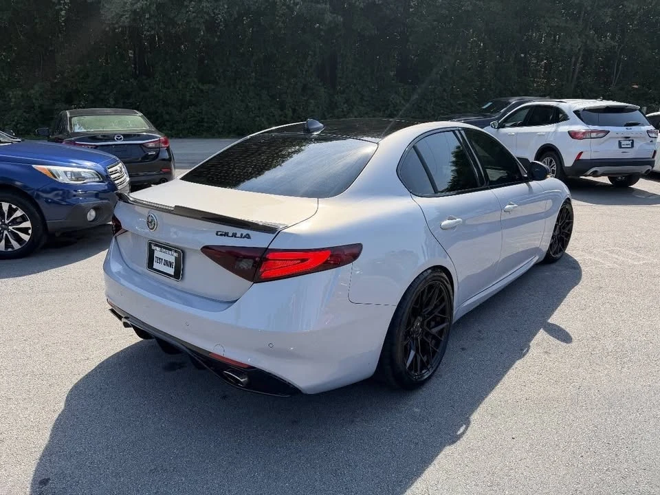 2021 Alfa Romeo Giulia - Image 4 of 20