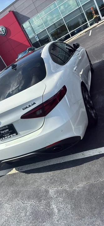 2021 Alfa Romeo Giulia - Image 3 of 3