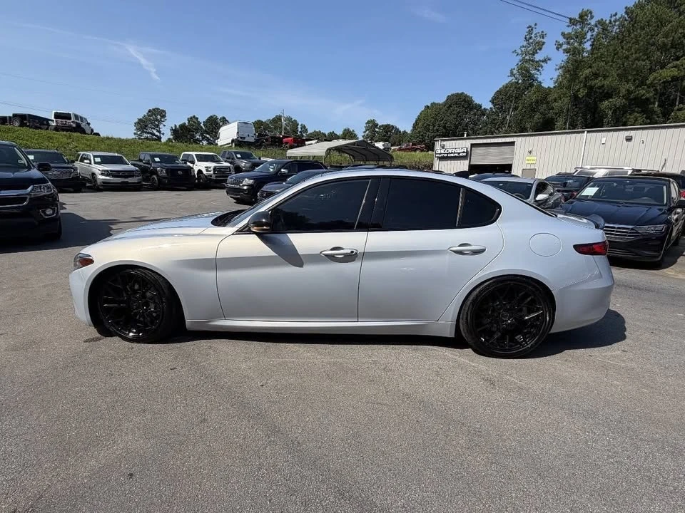 2021 Alfa Romeo Giulia - Image 10 of 20