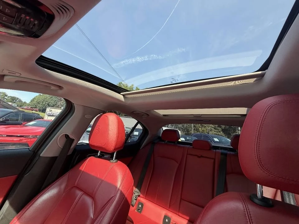 2021 Alfa Romeo Giulia - Image 20 of 20