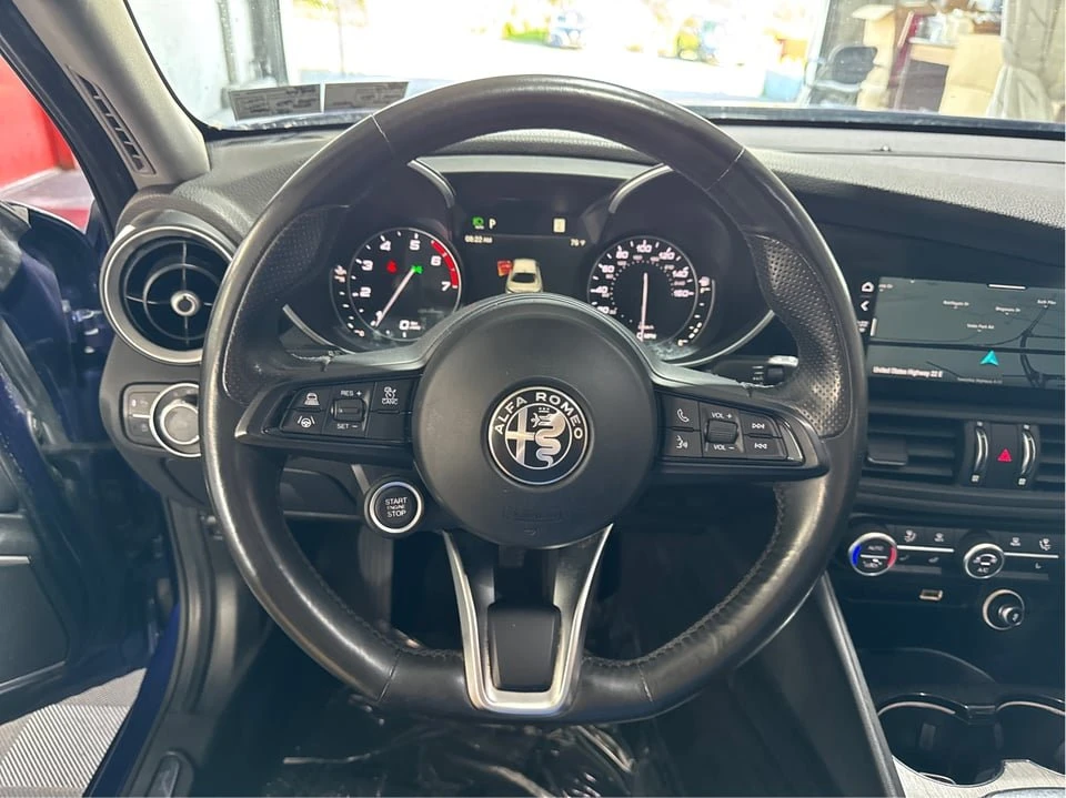 2021 Alfa Romeo Giulia - Image 17 of 20