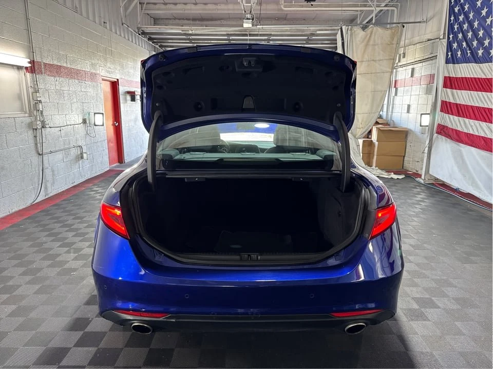 2021 Alfa Romeo Giulia - Image 12 of 20