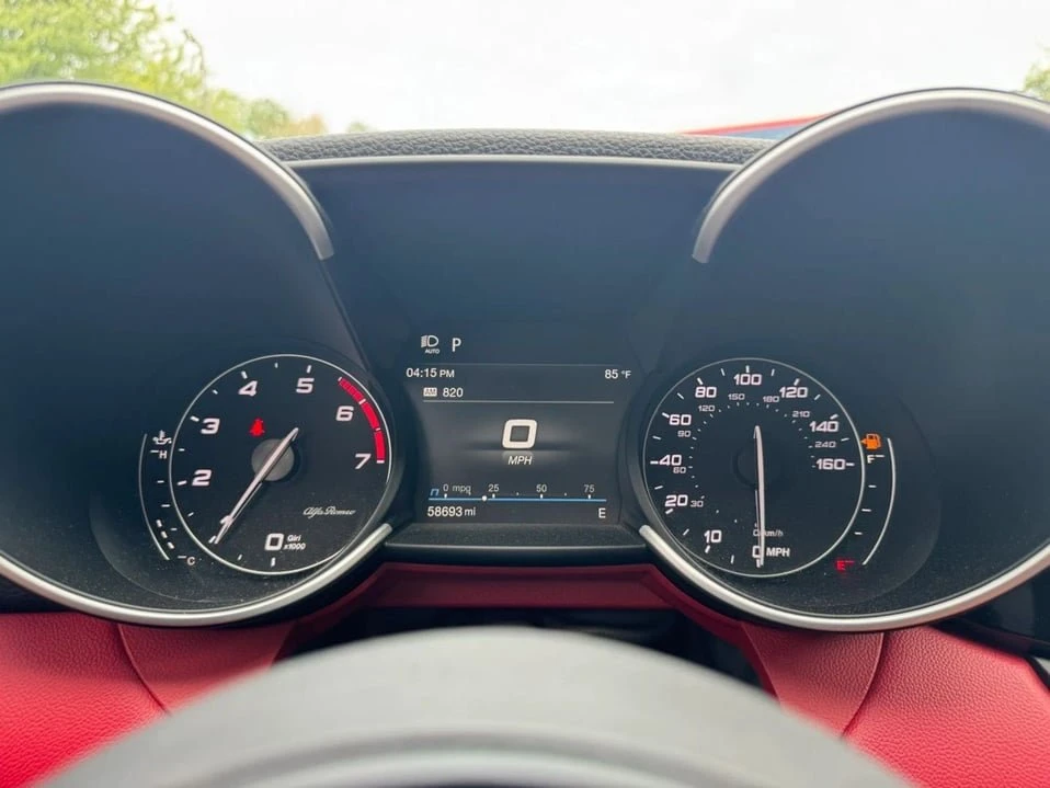 2021 Alfa Romeo Giulia - Image 9 of 20