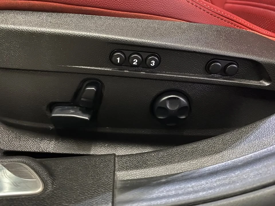2021 Alfa Romeo Giulia - Image 14 of 20
