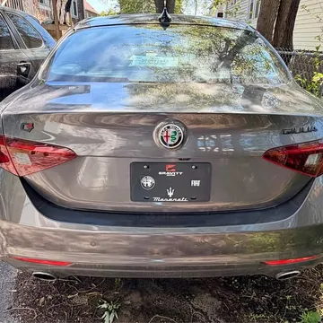 2021 Alfa Romeo Giulia Quadrifoglio