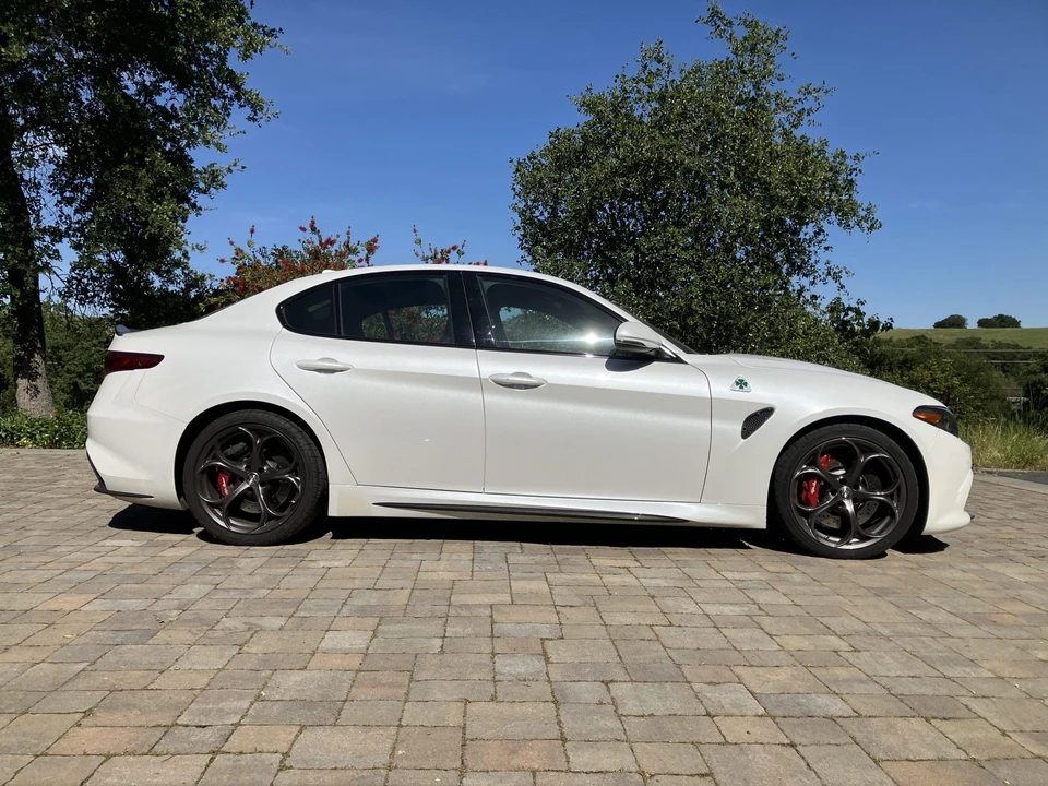 2021 Alfa Romeo Giulia Quadrifoglio - Image 5 of 31