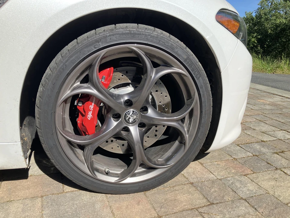 2021 Alfa Romeo Giulia Quadrifoglio - Image 29 of 31