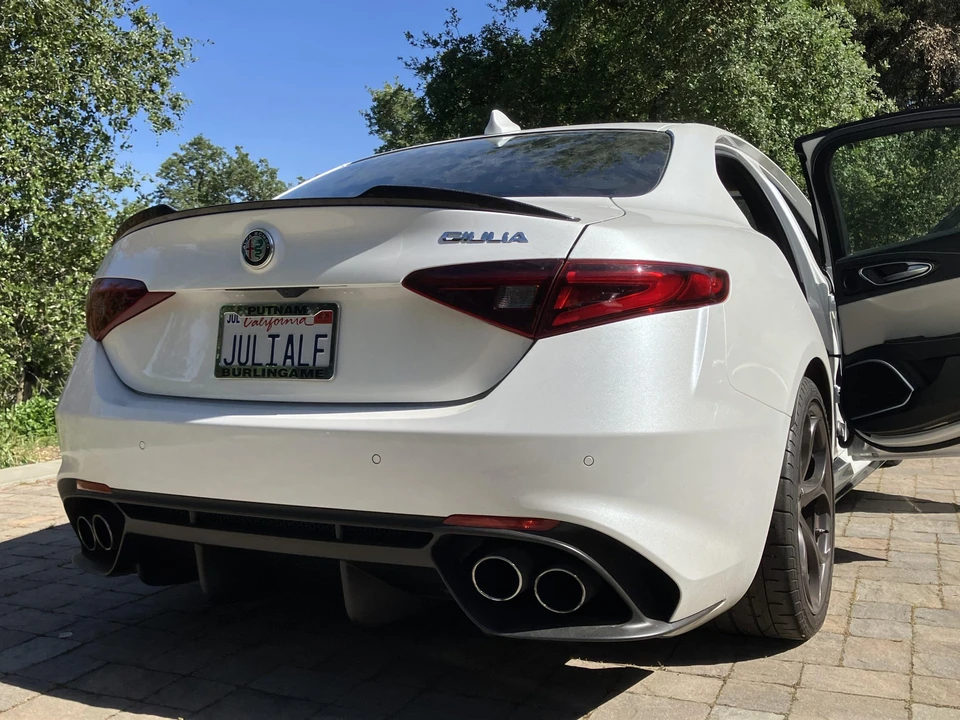 2021 Alfa Romeo Giulia Quadrifoglio - Image 11 of 31