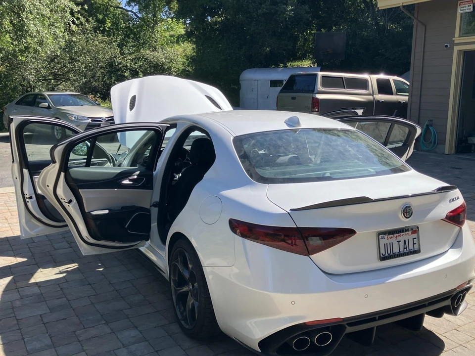 2021 Alfa Romeo Giulia Quadrifoglio - Image 14 of 31