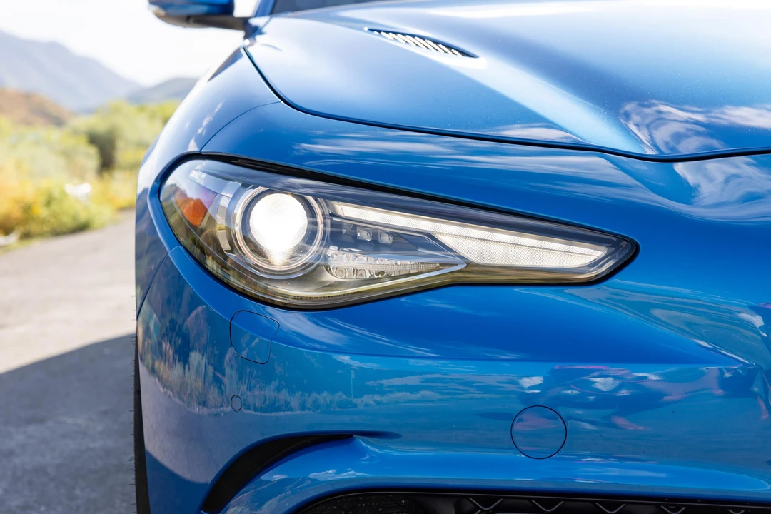 2021 Alfa Romeo Giulia Quadrifoglio - Image 13 of 31
