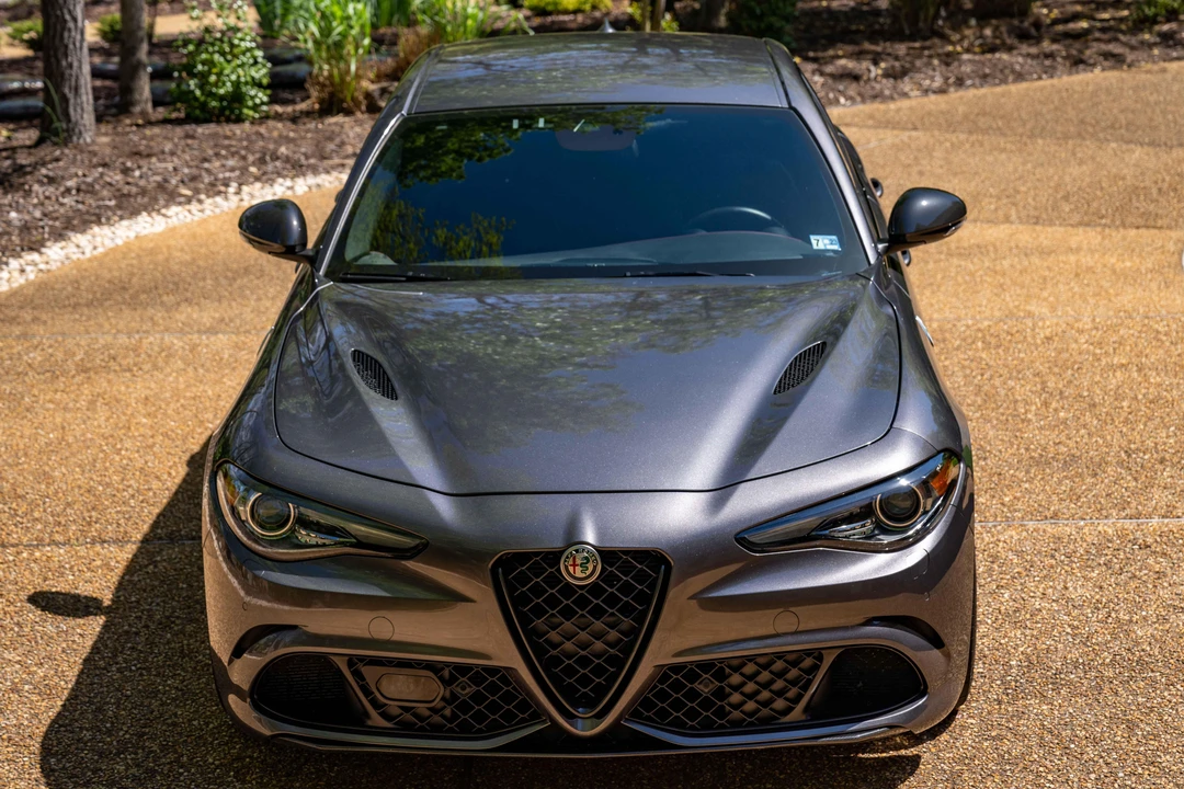 2021 Alfa Romeo Giulia Quadrifoglio - Image 2 of 31