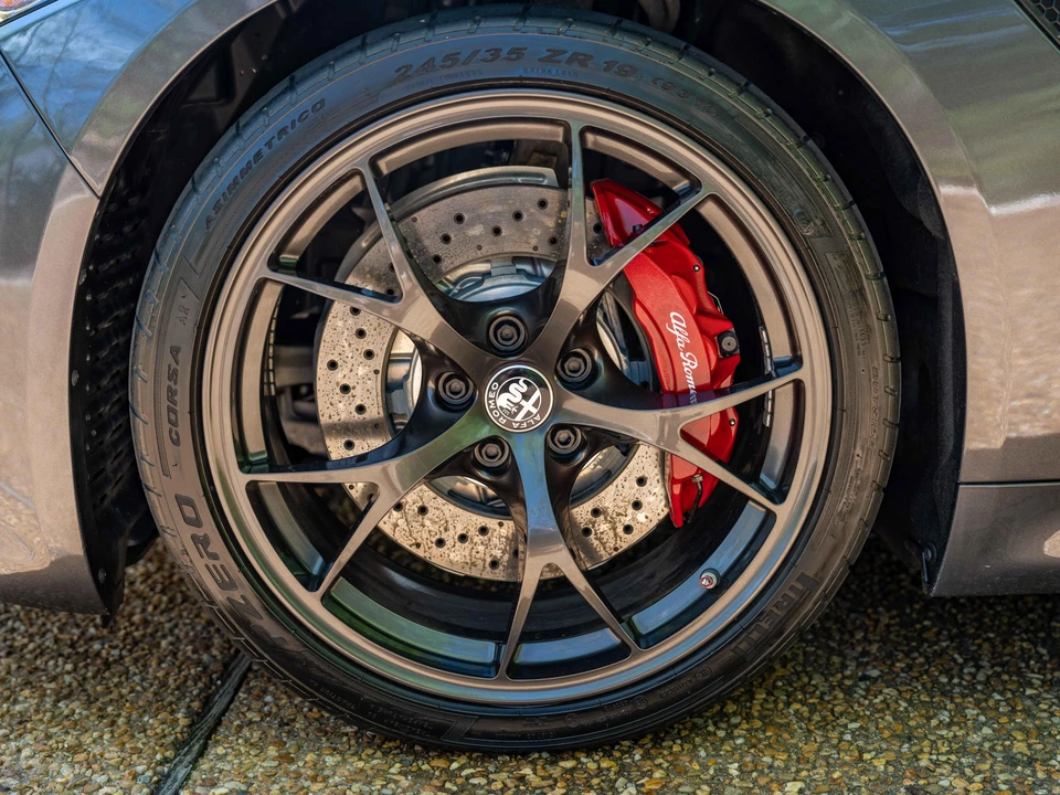 2021 Alfa Romeo Giulia Quadrifoglio - Image 24 of 31