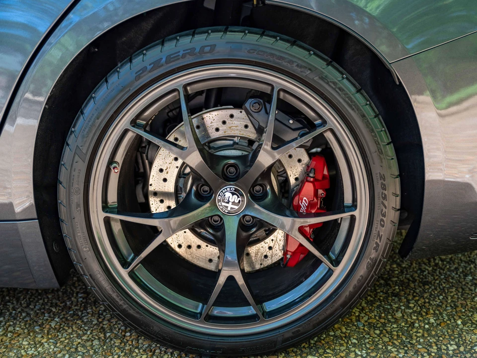 2021 Alfa Romeo Giulia Quadrifoglio - Image 25 of 31