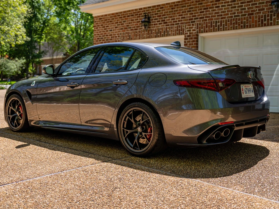 2021 Alfa Romeo Giulia Quadrifoglio - Image 10 of 31
