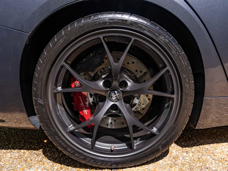 2021 Alfa Romeo Giulia Quadrifoglio - Image 27 of 31
