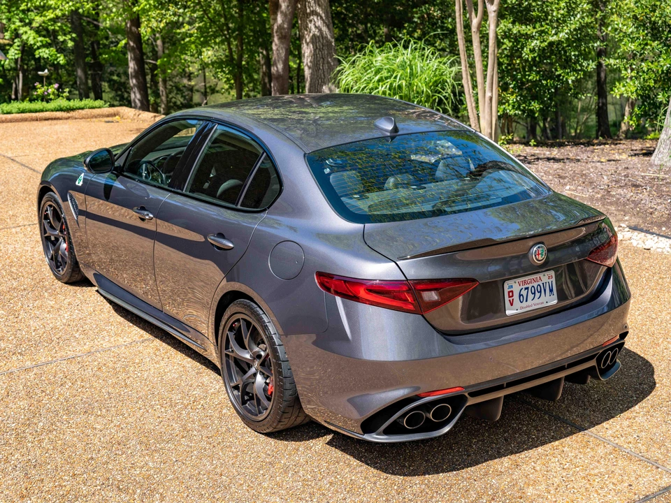 2021 Alfa Romeo Giulia Quadrifoglio - Image 11 of 31