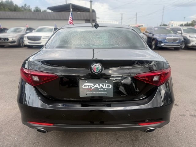 2021 Alfa Romeo Giulia - Image 10 of 20
