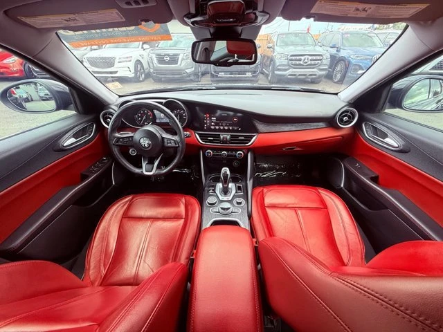 2021 Alfa Romeo Giulia - Image 17 of 20