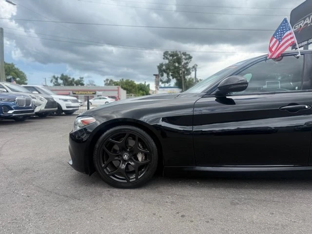 2021 Alfa Romeo Giulia - Image 6 of 20