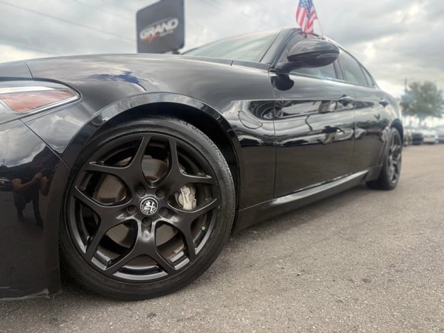 2021 Alfa Romeo Giulia - Image 4 of 20